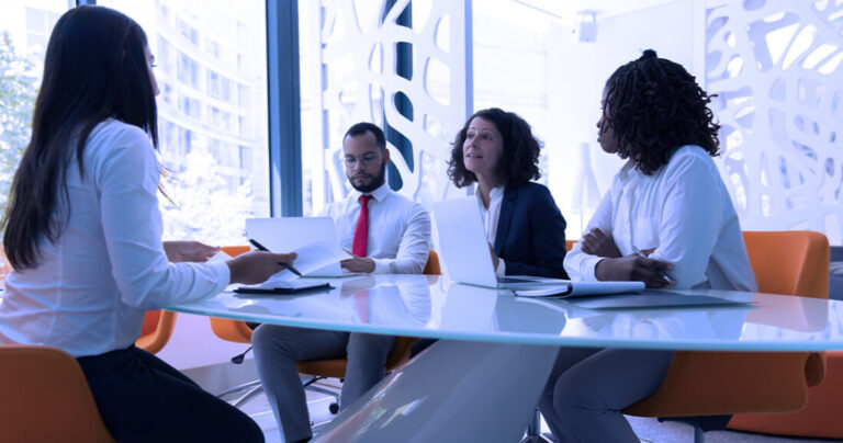 Dicas para se destacar na entrevista em grupo